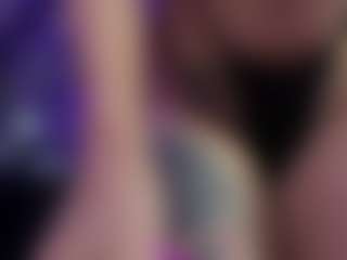 Live cam show with DalayMoore - Smart on AdultVida.com