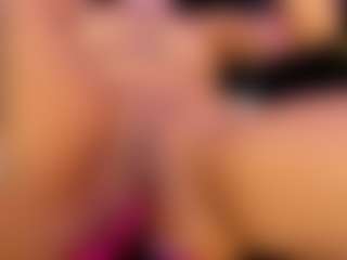 Live cam show with DalayMoore - Small Tits on Camsoda