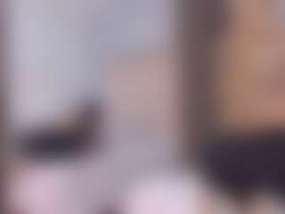 Live cam show with DalayMoore - Skinny on livesuperchat.net