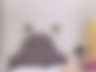 DalayMoore MILF webcam performer live streaming