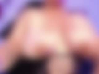 Live cam show with GiantBoobs - Tittyfuck on hrnylive.com