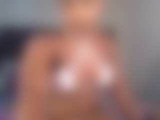 CaramelHaze's Live Sex Cam Show