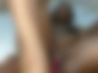 Live cam show with Darkpearl8 - Suck on milfzrlive.com