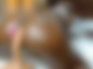 Live cam show with Darkpearl8 - Ebony on Camsoda