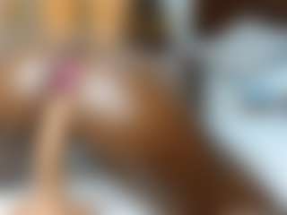 Live cam show with Darkpearl8 - Suck on crypto-cams