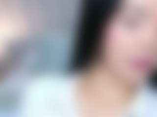 Live cam show with Laylaa-Breezee - Curvy Young Adult on sexylive.show