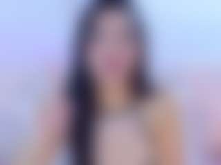 Live cam show with Laylaa-Breezee - Curvy Teen (18+) on live18s.com