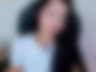 Live cam show with Laylaa-Breezee - Lovense Brown Hair on sexylive.show