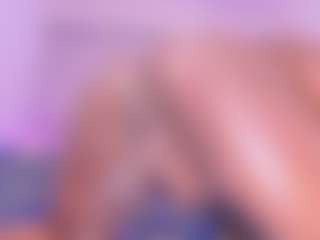 Live cam show with begoniia - Ebony Teen (18+) on Camsoda