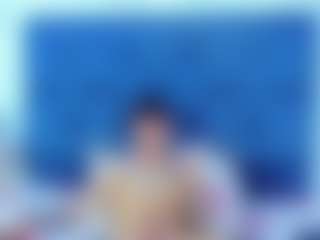 Live cam show with ALISA and ricardo - Brown Eyes on Camsoda