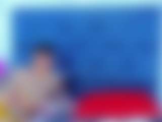 Live cam show with ALISA and ricardo - Tease on Camsoda