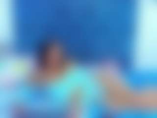 Live cam show with ALISA and ricardo - Green Eyes on Camsoda