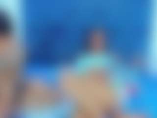 Live cam show with ALISA and ricardo - Green Eyes on AdultVida.com
