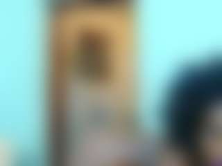BigKnockers40DD MILF webcam performer live streaming