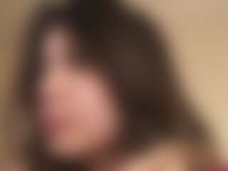 ElvinaClagg's Live Sex Cam Show