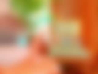 Live cam show with Alison Moon - Blonde Hair on Milfs Live