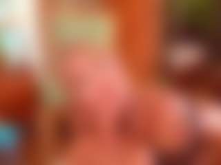 Live cam show with Alison Moon - Blonde Hair on eurowanks.com