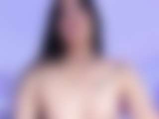 emili-clark's Live Sex Cam Show