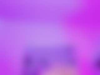 Live cam show with emili-clark - Skinny on x69.live