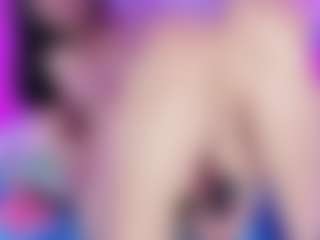 emili-clark's Live Sex Cam Show