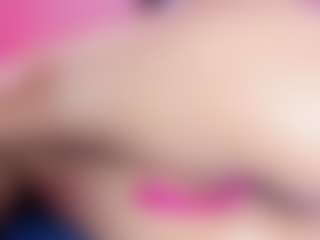 emili-clark's Live Sex Cam Show