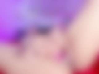 emili-clark's Live Sex Cam Show