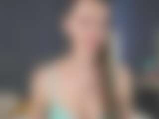 Live cam show with Naomi - Shake on Camsoda