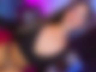 Live cam show with Ladynoah - Teen (18+) on madthumbs
