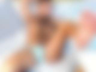Live cam show with JuanDiegoKing - Brown Eyes on livesuperchat.net