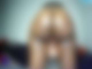 SlimThickKat's Live Sex Cam Show
