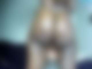 SlimThickKat's Live Sex Cam Show