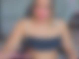 Live cam show with PARISBIGASS - Petite on Camsoda