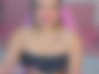 Live cam show with PARISBIGASS - Petite on UwU Esports