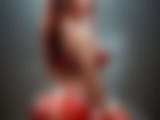 Giulia 2's Live Sex Cam Show