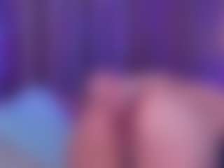 Live cam show with CamillaParis - Joi on chickslive.net