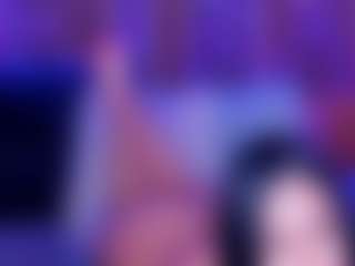 Live cam show with CamillaParis - Green Eyes on SpunkLive