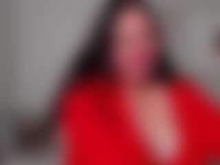 Live-camshow met Helga - Pinch op Camsoda