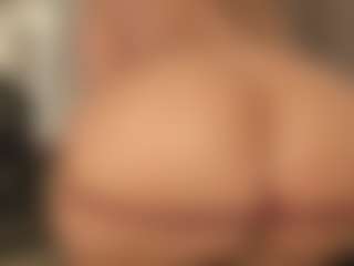 Live cam show with lilly-ass - Camel Toe on Camsoda
