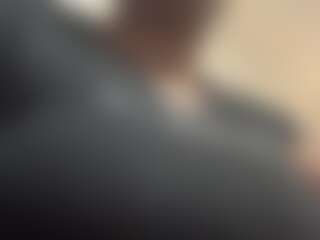 Miss_CareAMelly's Live Sex Cam Show