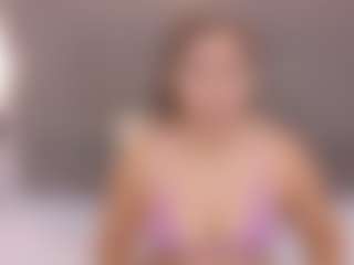 mia-makleynn's Live Sex Cam Show