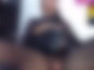 Amatiell's Live Sex Cam Show