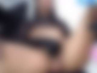Live cam show with Amatiell - Facial Piercings on xxxlivecams.org