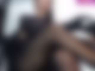 Live cam show with Amatiell - Brown Eyes on Camsoda