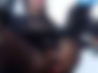 Live cam show with Amatiell - Smoking on friskycurves.com
