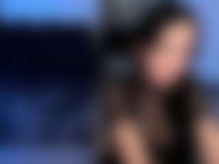 Eviee's Live Sex Cam Show