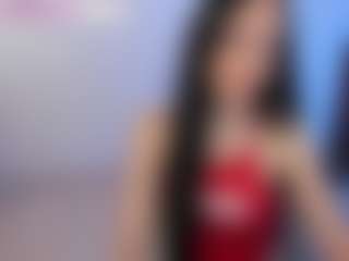 Eviee's Live Sex Cam Show