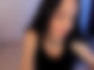 Live cam show with Eviee - College on Camsoda