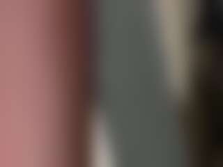 Live cam show with Chocolate Hung Solo - Ebony on boobsie.com