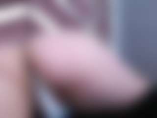 LatentFantasy MILF webcam performer live streaming