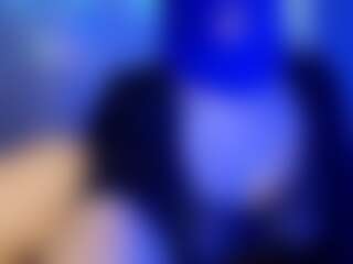 Monikaaaa's Live Sex Cam Show
